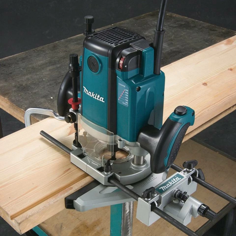 Makita Oberfräse »RP2300FCXJ«, inkl. Koffer 4 Makita Oberfräse »RP2300FCXJ«, inkl. Koffer – Bild 2