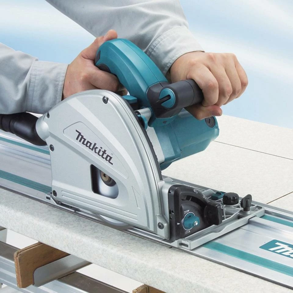 Makita Tauchsäge »SP6000 Elektro-Tauchsäge, 1300 Watt, Handkreissäge mit Eintauchfunktion« 3 Makita Tauchsäge »SP6000 Elektro-Tauchsäge, 1300 Watt, Handkreissäge mit Eintauchfunktion«