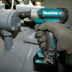 Makita Akku-Schlagschrauber »TW141DZ«, 2600 U/min, 145 Nm, ohne Akku und Ladegerät 5 Makita Akku-Schlagschrauber »TW141DZ«, 2600 U/min, 145 Nm, ohne Akku und Ladegerät -Makita Verkäufe 2022 e5fcd1f3 6d1f 5683 a80c c5f3ca02a2db